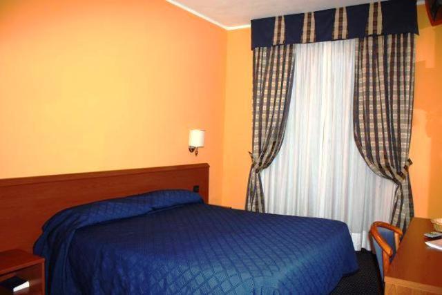 Hotel Tre Denti Cantalupa Bagian luar foto